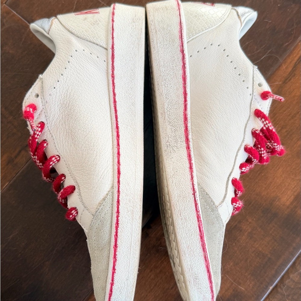 Golden Goose White and Red Ballstars - Picture 5 of 8